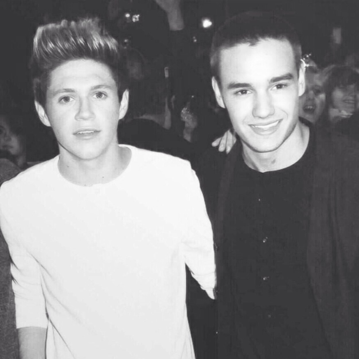 One Direction is my EVERYTHING.
||B.A.M follows me||