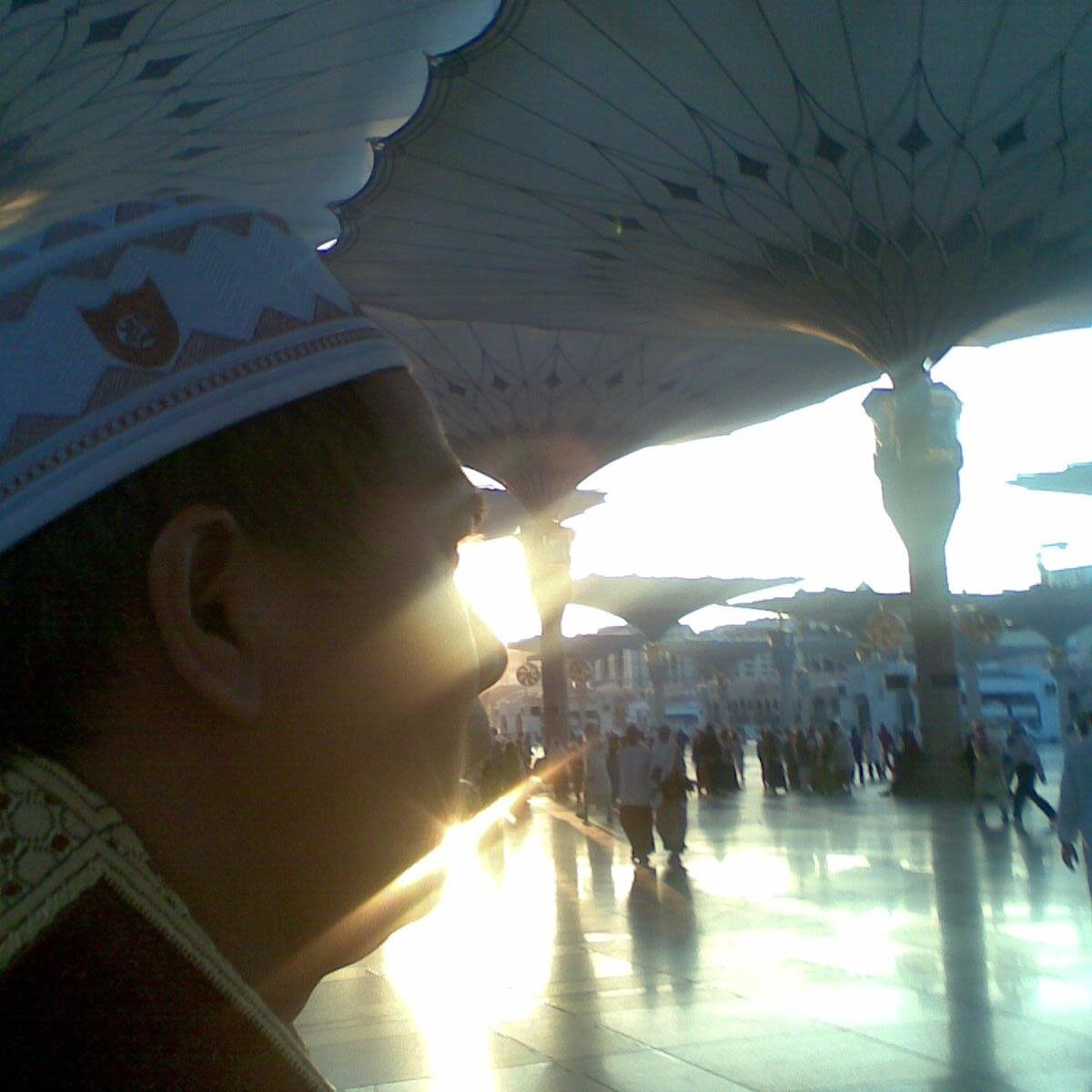 Yang dicita-citakan belum tentu tercapai, tetapi yang tidak pernah terpikir bisa saja menjadi kenyataan,bila kita tengok masa kecil sampai sekarang knapa ..?