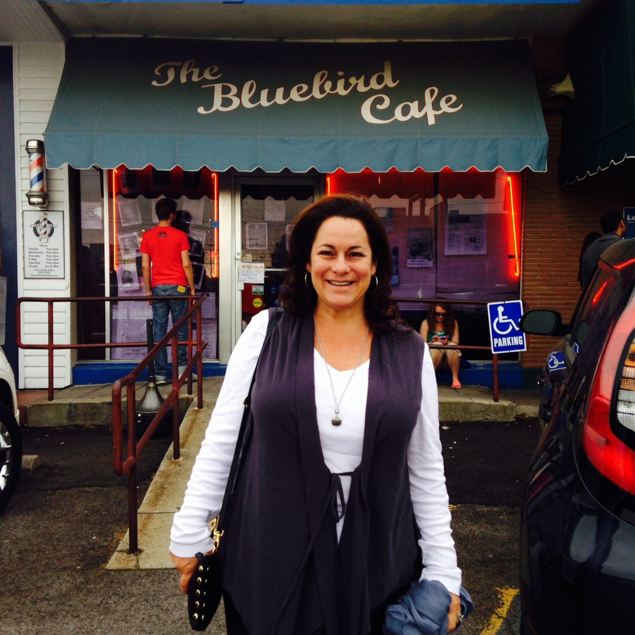 HBLynne's profile picture. A business woman, mother, wife and avid King fan. Helping financial professionals protect their clients futures and assets - Innovative Solutions