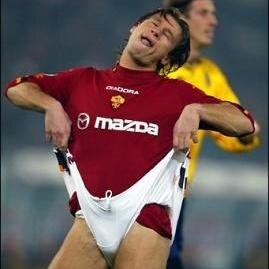 サッカー選手名言bot ドゥンガ 私は一度もうなだれることはなかった いつも頭を上げ 前を向いて歩いた なぜなら自分はその時々で 出来るだけの事をしてきたという自信があったからだ