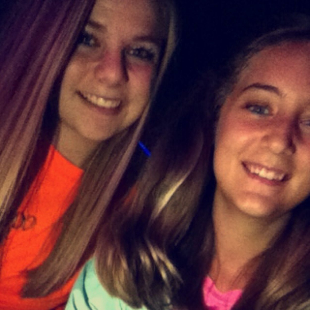 Single follow me on instagram cheer__is__life15 cheer and tumble :) snap chat me camo_erin