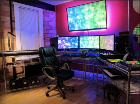 Selling everything gaming related, You name it I probably have it, so offer ME.