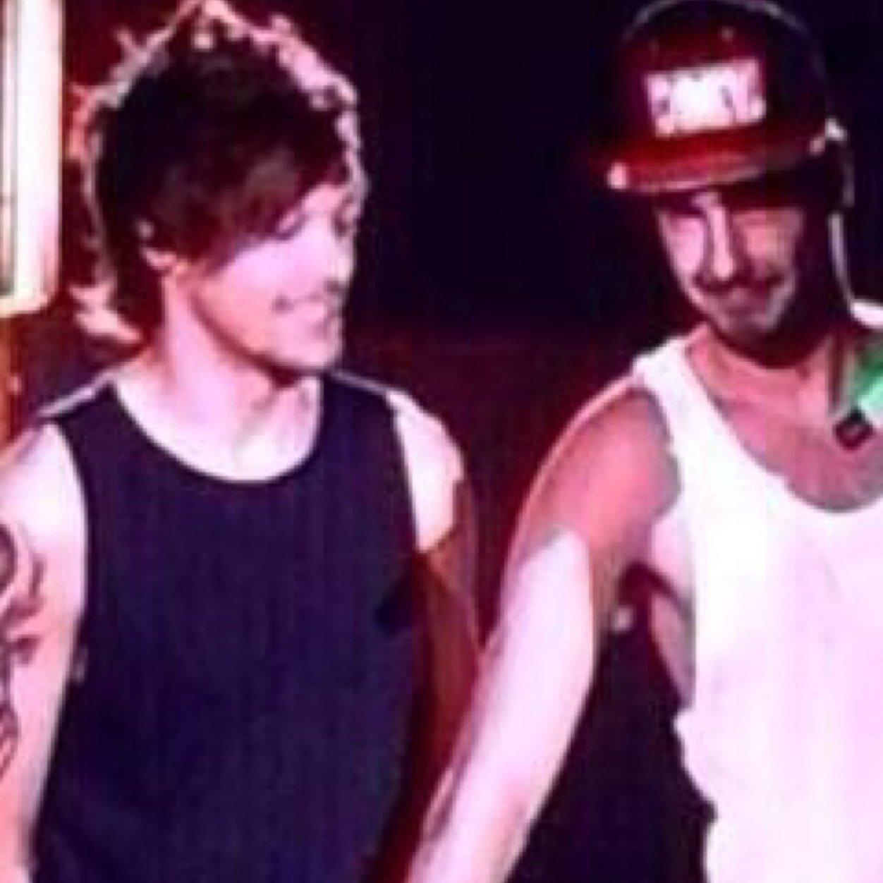 BioJejsjd's profile picture. Please follow @niallftcalum she really wants to reach a goal thank you all youre fab!!!