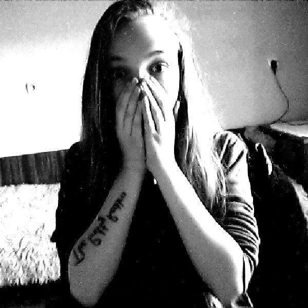 Vicky_BVBARMY's profile picture. Music ♥ Black Veil Brides♥ Juliet Simms ♥ #Wild Child and #bvb4  #Paramore ♥ Tattoo ♥ Pressing  Color hair ♥ My sister: @deni_biersack3