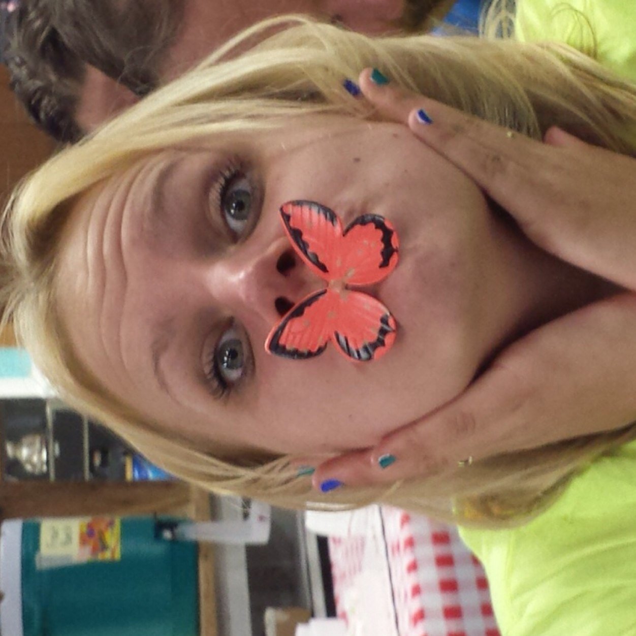 missfancypantss's profile picture. Cupcakes are drugs too... The only clean and sober college kid. I teach yoga and try not to text and drive.