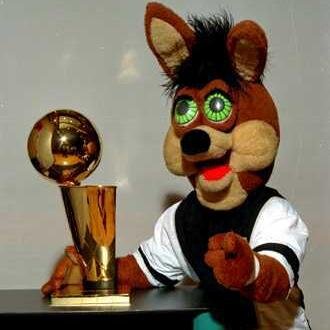 San Antonio Spurs fan in Japan. NBAにはまったきっかけはM.Ginobili　基本的にはSpursの選手はみんな好きです。Wemby, Kawhi, Sochan, Castle