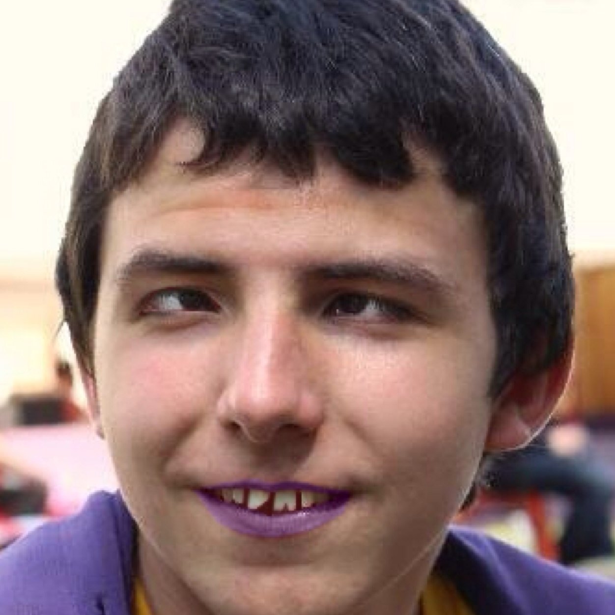 Bernard, 11 ans, étudiant en médecine 2em année. Follow moi pour un max de swàgg !! #TeamTAJINEdePORC !