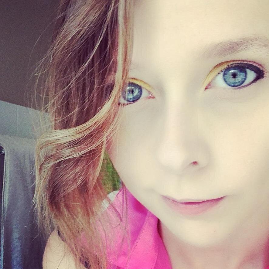 xeneminie88's profile picture. I'm Renie :) Love my music!! Photographer. Ambition - To photograph my fave bands.