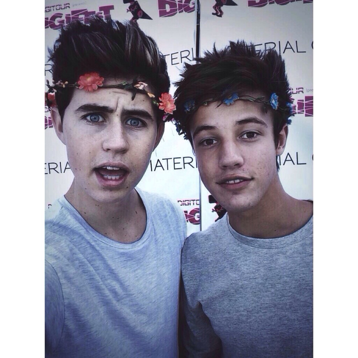 follow @whoopsdallas bc she just gave you a free follow
