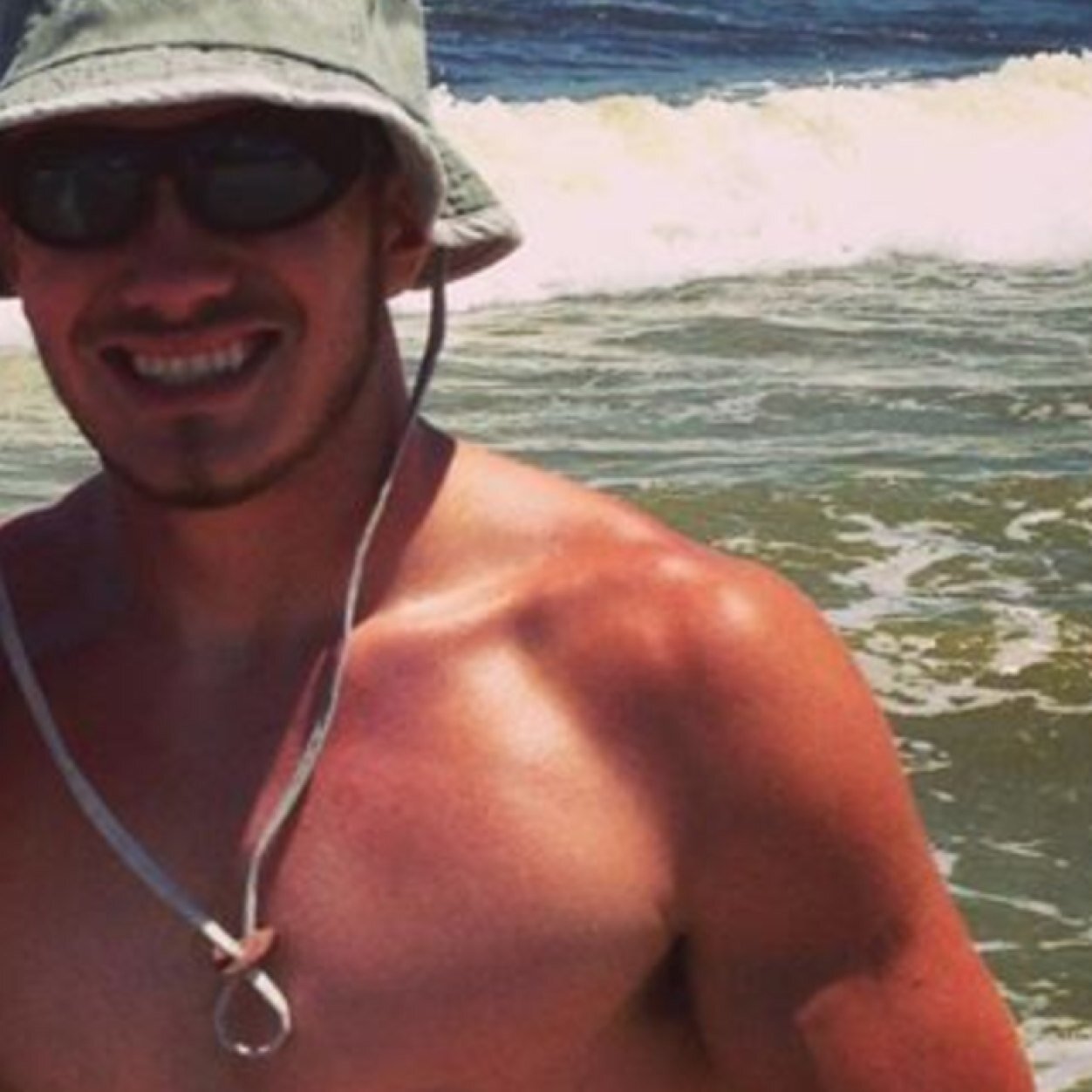 Matt. Surface Strippin for a life.  #Teamhunting #BBN #Countryboy #southernSweetheart #Runcoal!