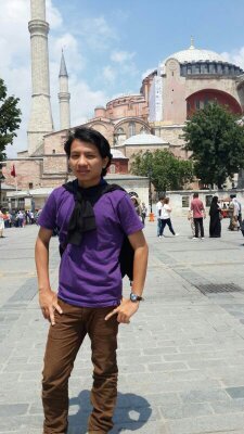 tkhaliz's profile picture. anggur