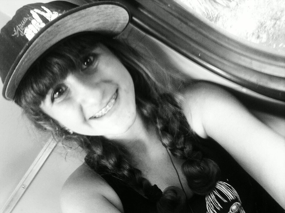 Brunynhah14's profile picture. 