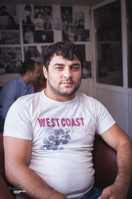 Официальный твиттер - аккаунт.
Кавказский исполнитель самых популярных хитов Кавказа Калым Казанова