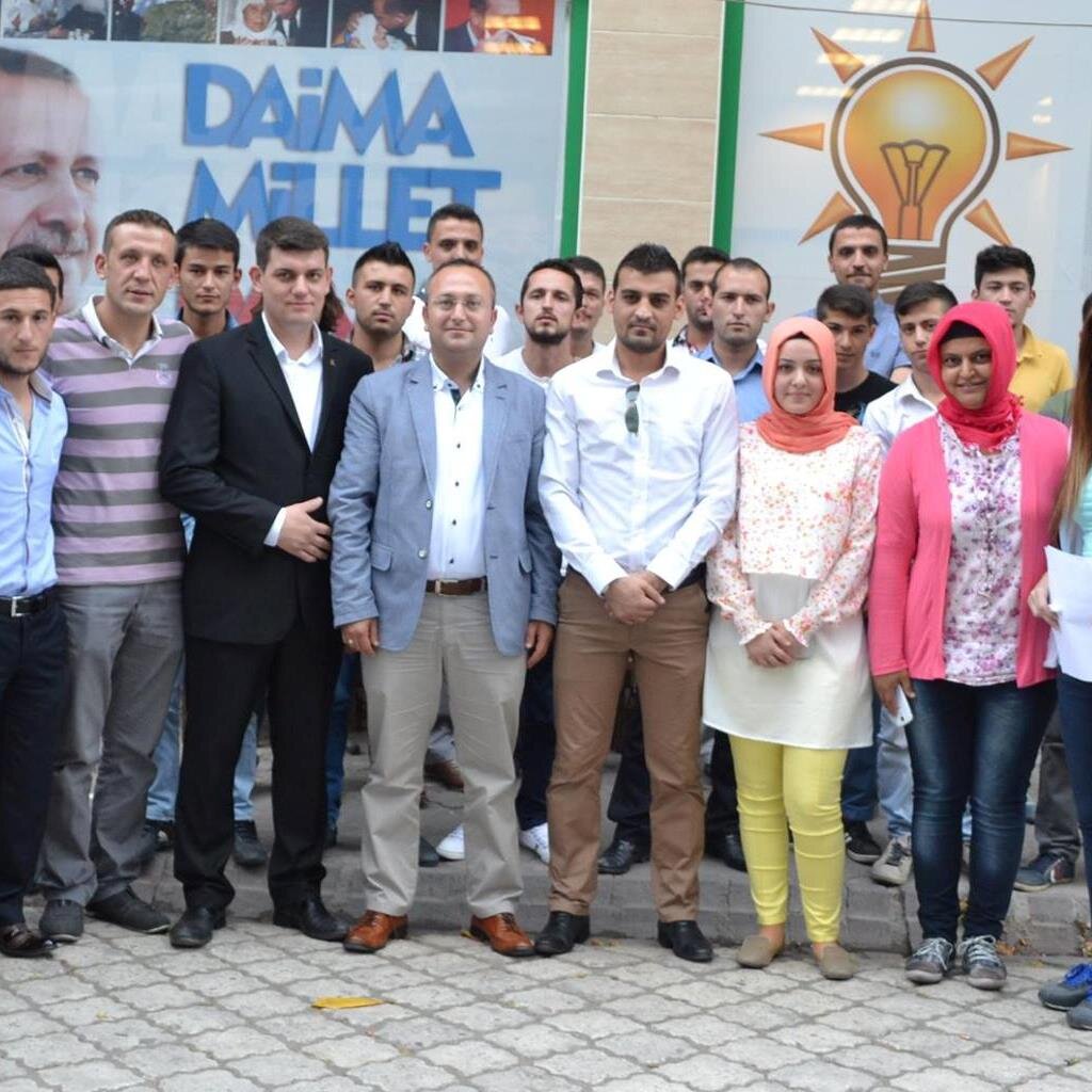 TURGUTLU-genç-kol-başkanı-OSMAN AKSOY