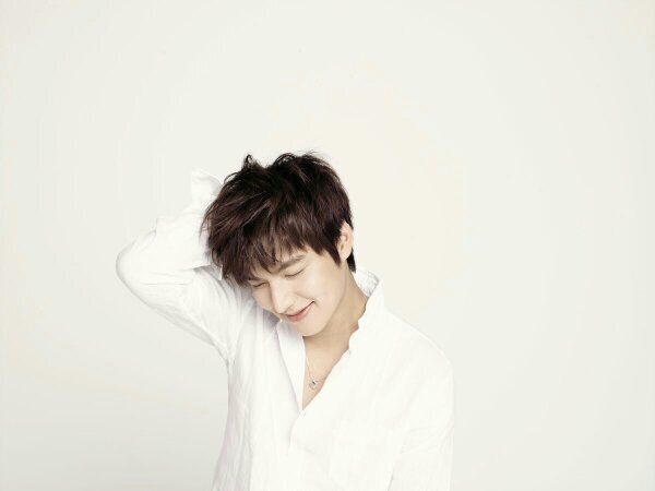 I'm not real Lee Minho, just RolePlayer(parody) of @ActorLeeMinHo | join at @FreeRPEnt Entertainment | check fav | peacefully, friendly | folow me ^_^