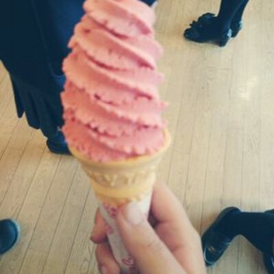 ট ইট র 好きなうた 悲しみだけなんて 忘れることなんて出来ないから 今は全て忘れても良いよ いつかまた 大事な事だけを 思い出せば良い ７日目の決意 Uverworld ট ইট র