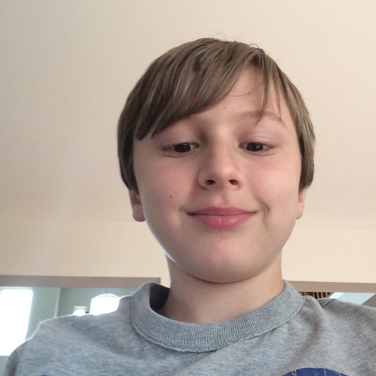 Dog lover, cat lover, youtuber (sometimes) most of the time i am a funny guy