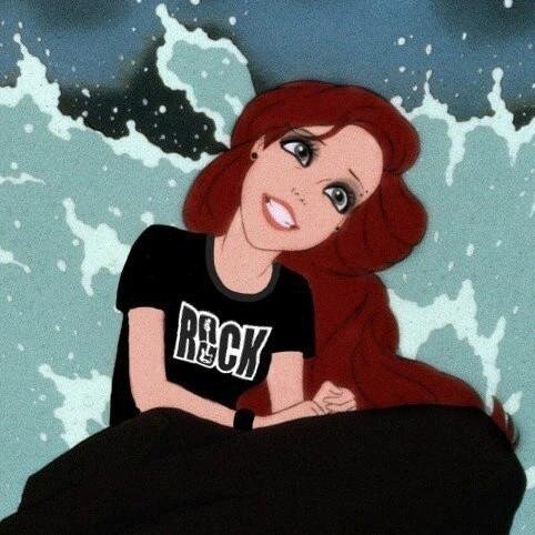 No me sigas acá, sigueme en @Harryisxmine doy follow back sin que lo pidas. Go follow @Harryisxmine