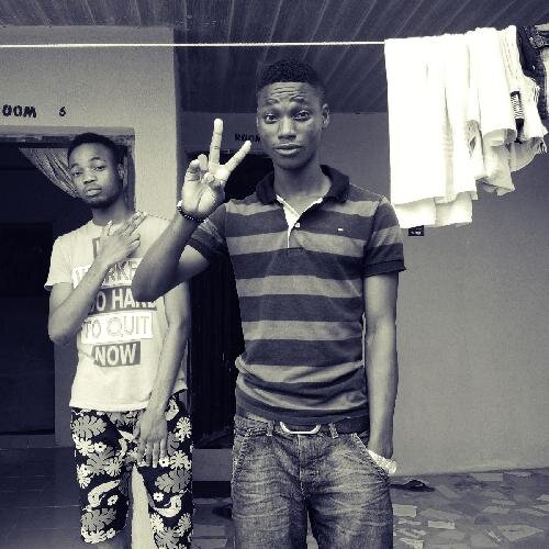 I heard the follow button talking mad shit bout you...Go Ahead. Hit the follow button...#TIDGAF #Unilorite #TeamOla #TeamGunz #MMBMG #RMC.Ent. I.G : Ola_West