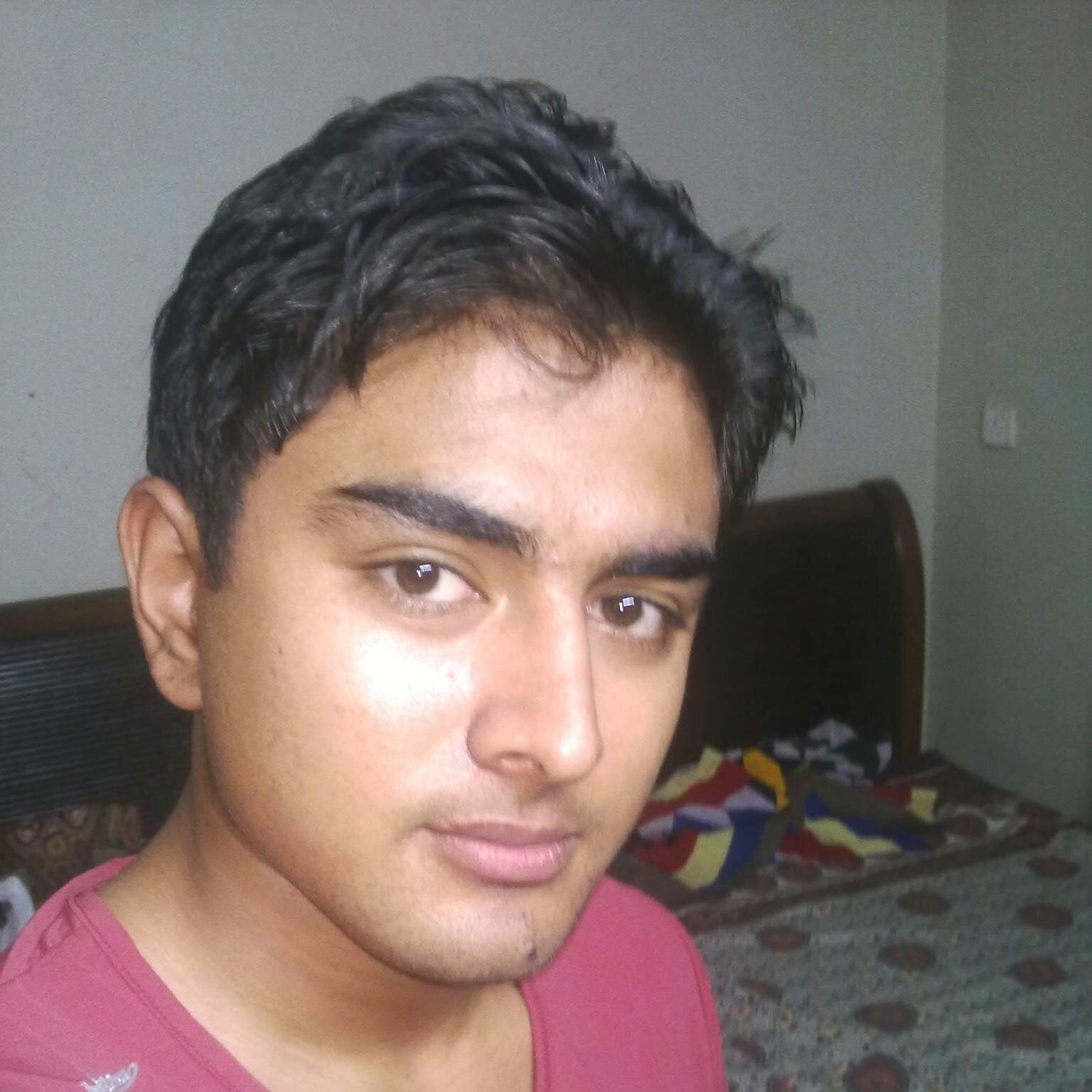 shahzorgulns's profile picture. 