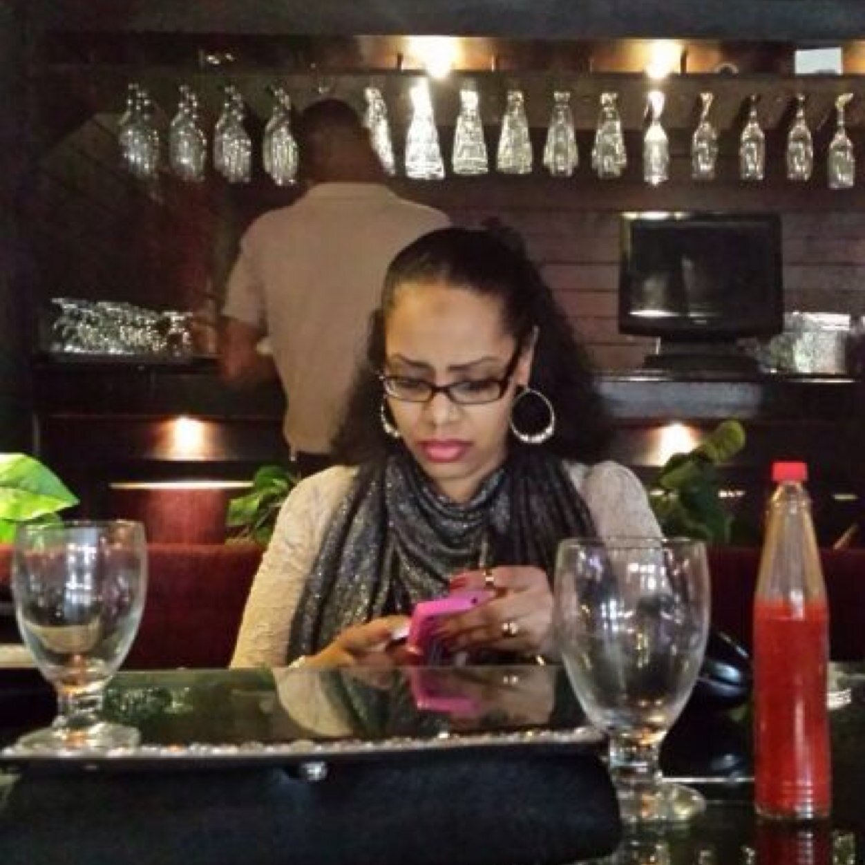 SuaadBabiker's profile picture. إن أمة لا تكون علي إتصال حي بماضيها، كشجرة فصلت من جذورها، موتها سريع وزوالها من الوجود أكيد...