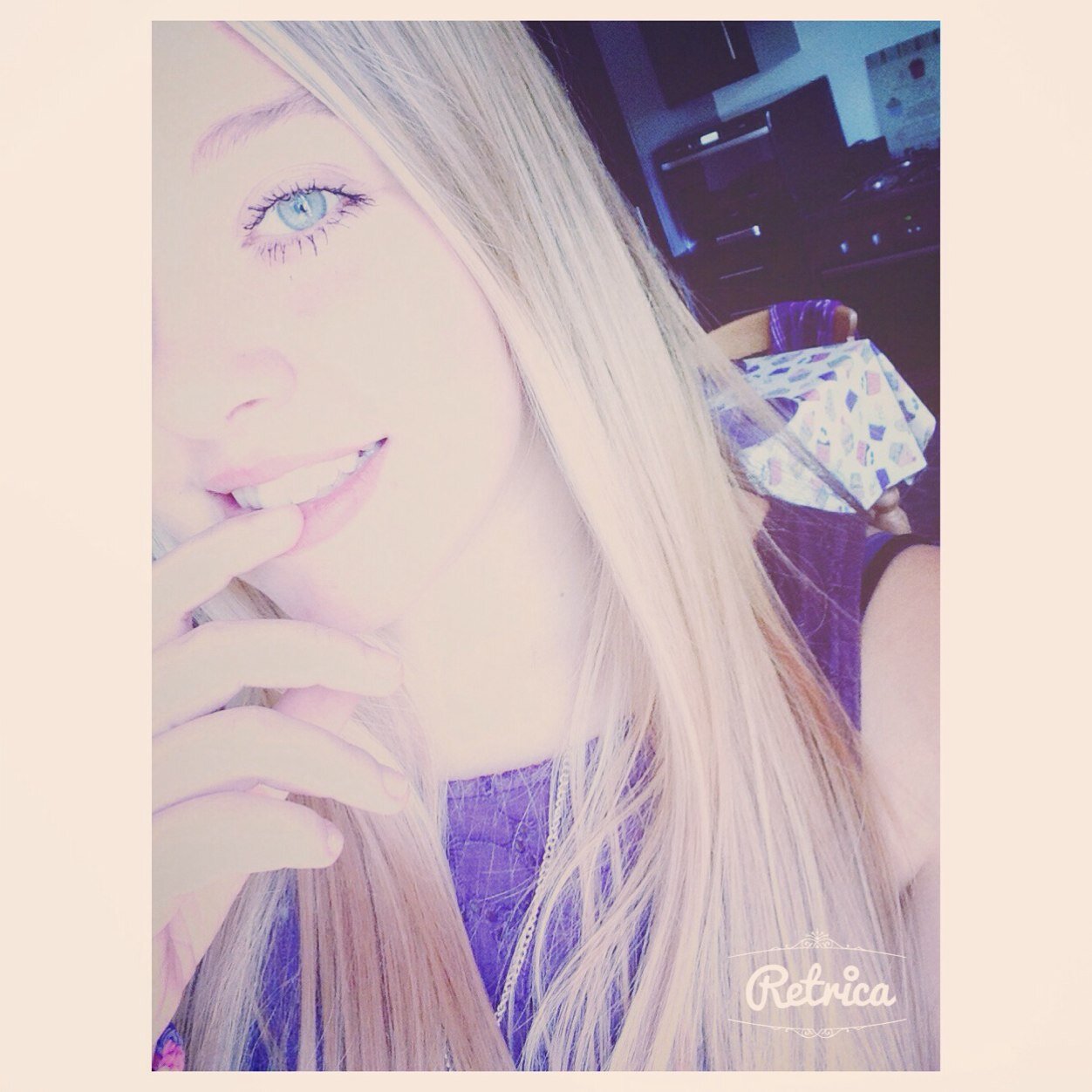 *LOX* is my queen❤️ Tay, Sam, Jack and Cam are my sunshines❤️ Mahogany faved 7.6.14❤️ Mahogany commented on my drawing pic on insta 12.6.14❤️