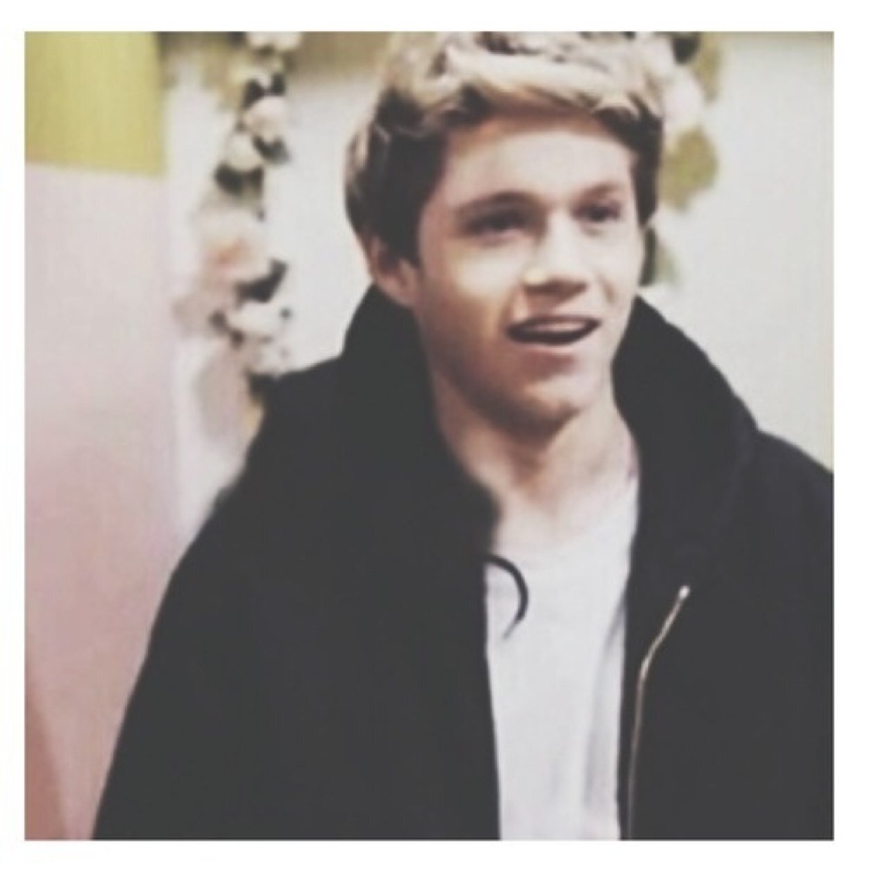 Please follow @screaminqnarry @screaminqnarry @screaminqnarry