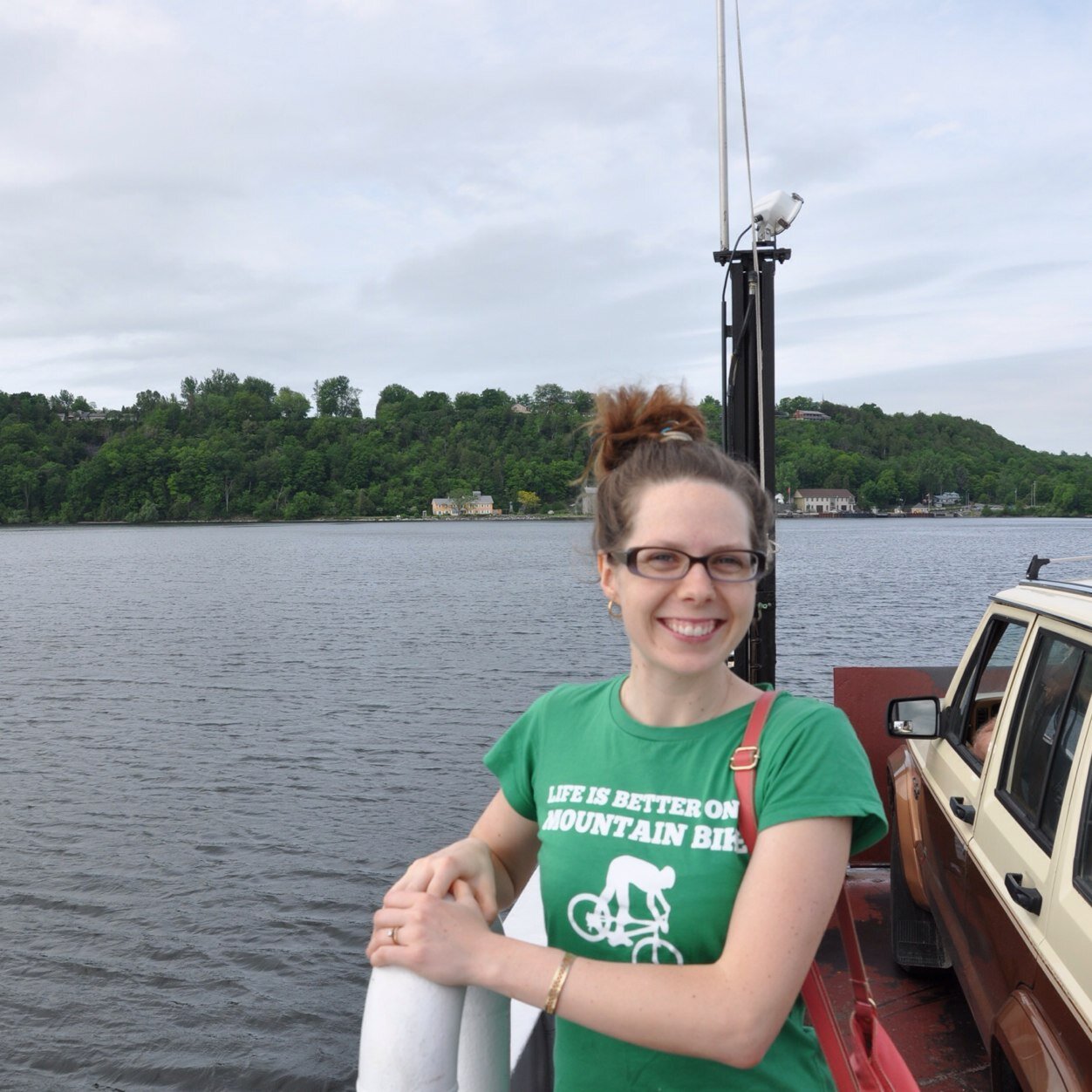 steph_buss's profile picture. 