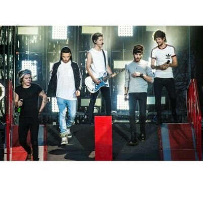 Hdeel1D's profile picture. Don't make your heart like the resort walks upon everyone, Make your heart just confined to the Kings Palace♡ زين مالك احبك (: