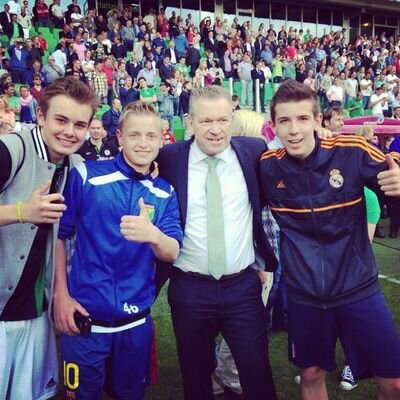 Sc Scheemda /dollard college stikkerlaan winschoten 2TA/XBOX360 LOVE FIFA/ GRONNINGEN BOERE!!!