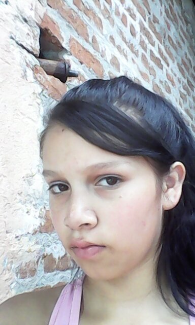soy bonita joven peli mona