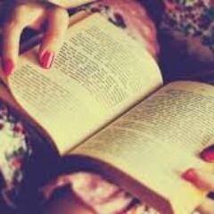 Lectora compulsiva . Frases de libros  RT o FAV si te gustan. Futura escritora Y si te puedo  ayudar con tus problemas solo  DM. NADIE está sól@