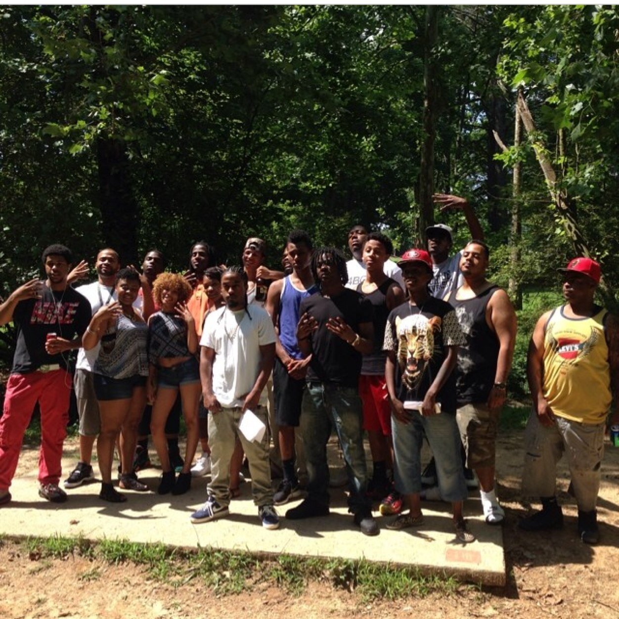 Rollnstones's profile picture. Ridin and dieing with #BananaGangMusic and #4BetterGlory We On Our Way To History Slide or Get Left Free Da Guys and R.I.P the Homies