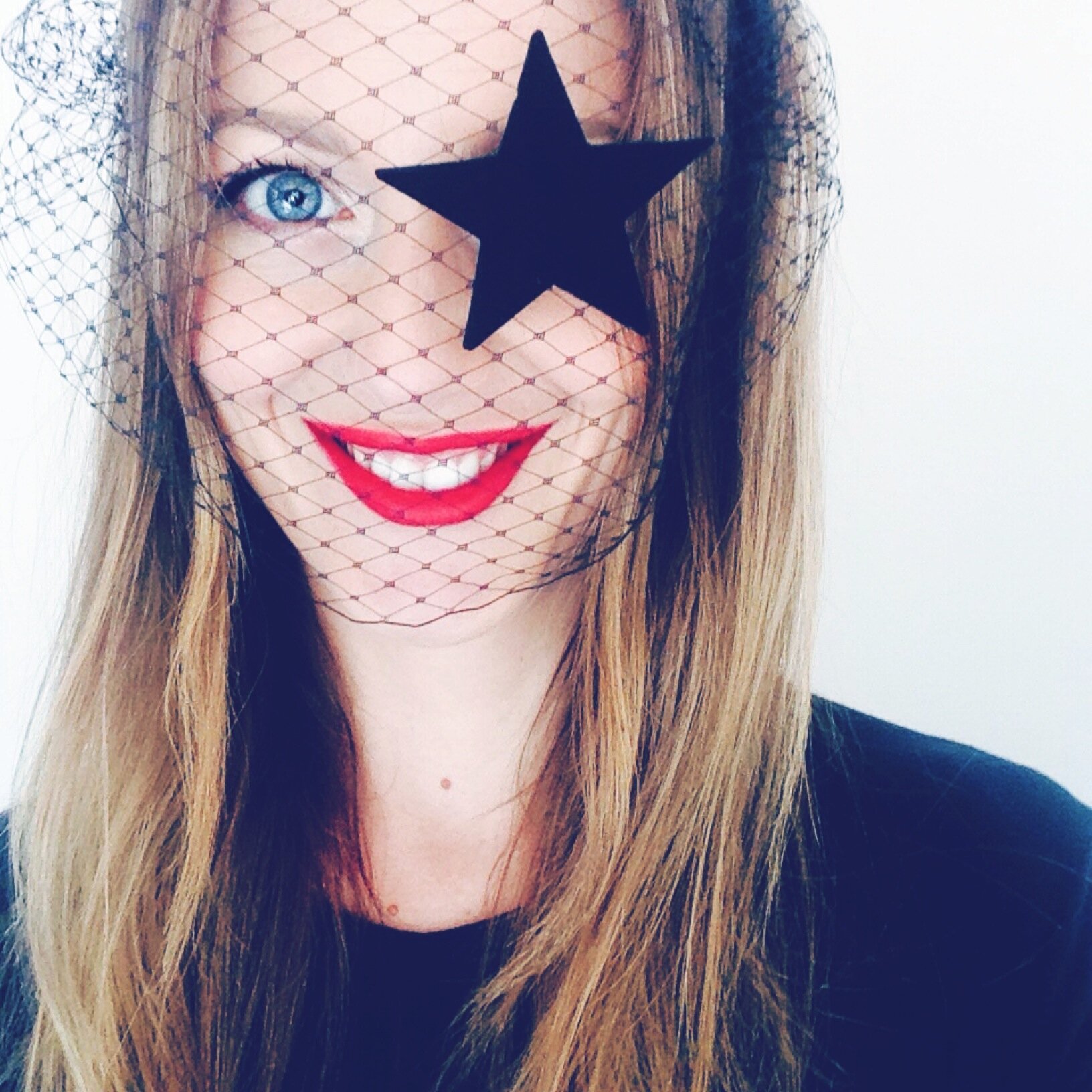 glamnicism's profile picture. I'm a costume designer/stylist. I love fashion as a totem, clothes themselves are boring. I photograph, surf (do I?),cook, swim, run.