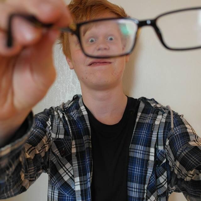 William03495380's profile picture. I'm a guy, trust me. I have no idea how to behave Twitter. None of my friends follow me on Twitter, 'cause I don't want them to. I'll just tweet stuff I thinkof