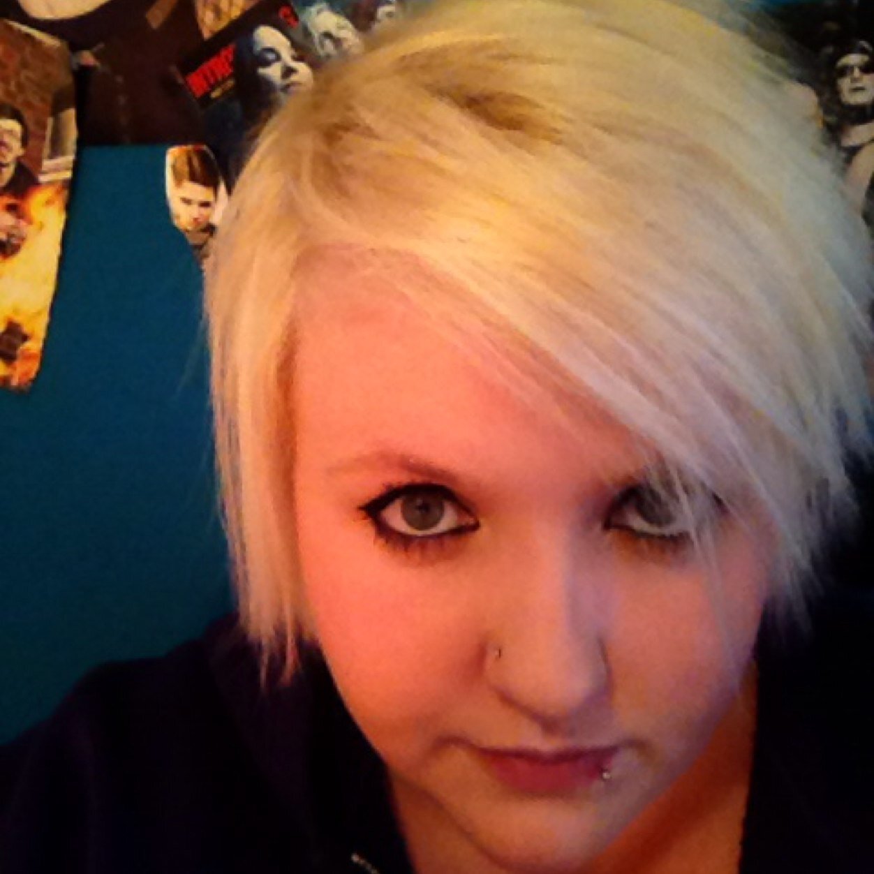 Just an everyday girl that is nothing special :)