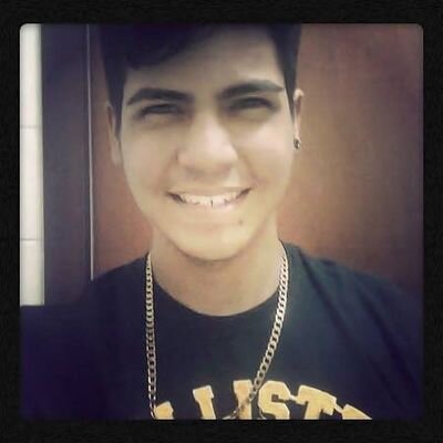 moreno 1,70 ,escorpião, Deus, família , faculdade etc.