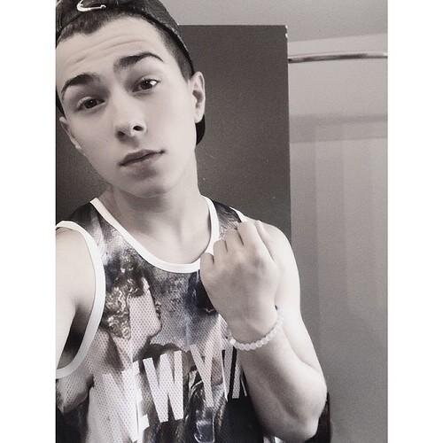 sean fai cagare ma forse ti amo anche io