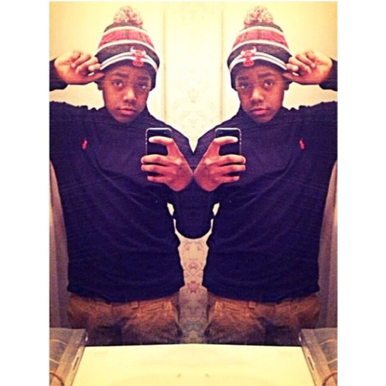 follow my ig @ tyr3q