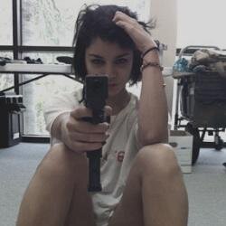 ✦ oh, forget the world tonight. 
I'm gonna let it go and leave my cares behind. ✧