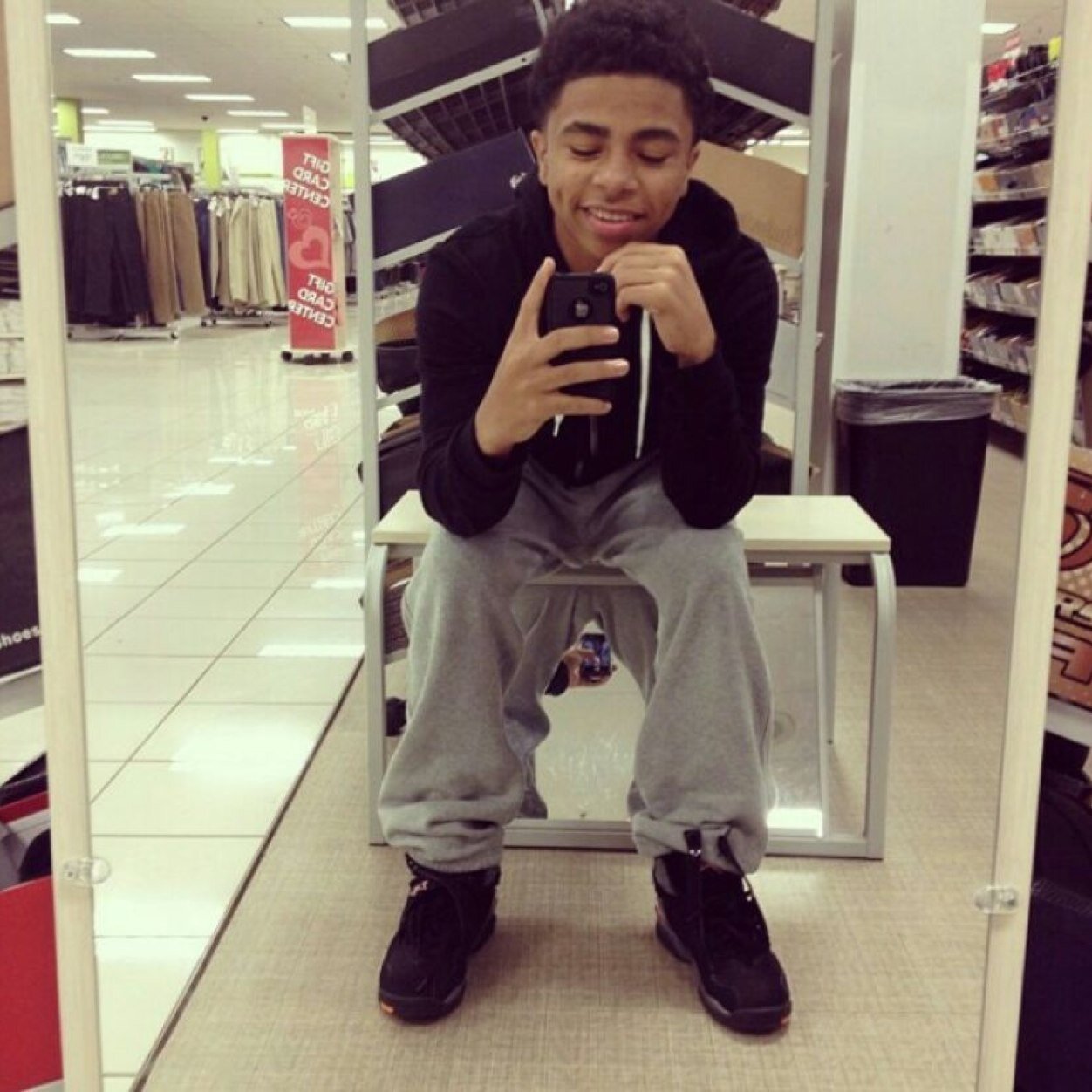 Nolenzaddy's profile picture. {Parody}