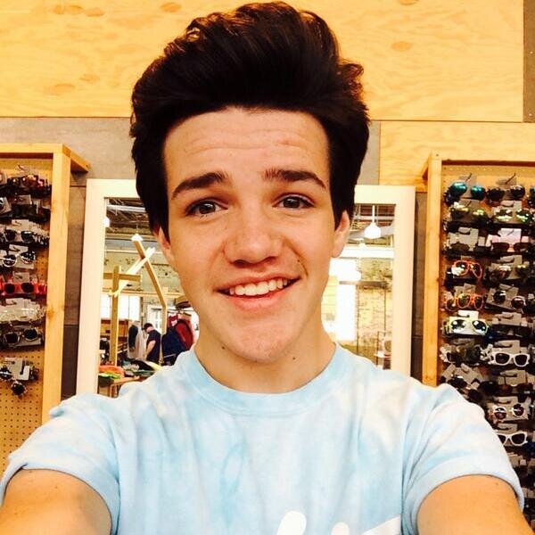 GainTweetMagcon's profile picture. Main account: @MagconSpain_