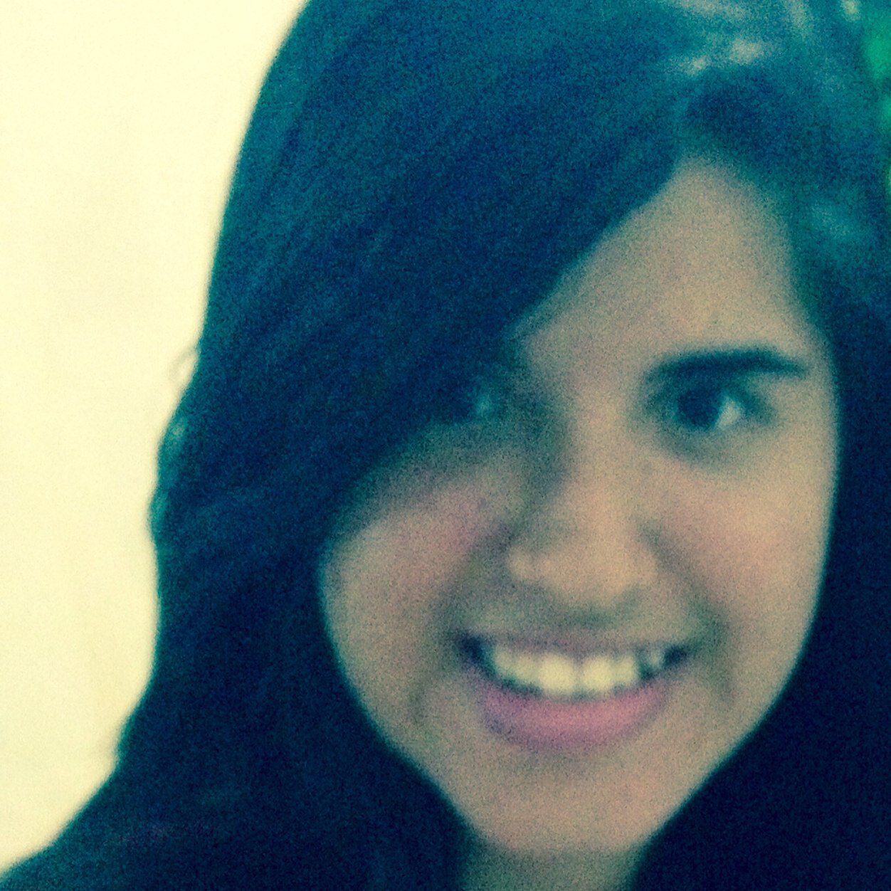 Estudante , 19 anos, amo violão e loucamente apaixonada pelo meu Sport ♥