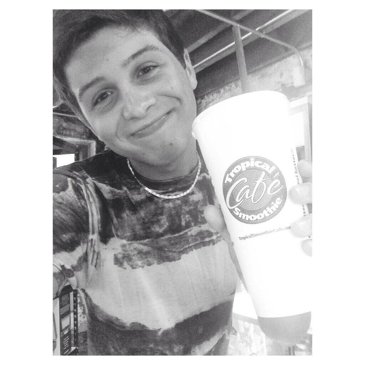 TylerxLayne's profile picture. Youre sweet. Hug me.