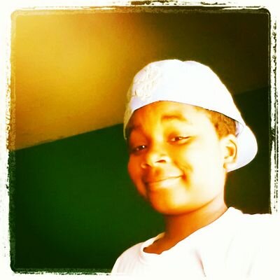 I love the Steelers and i love dancing and follow me follow back