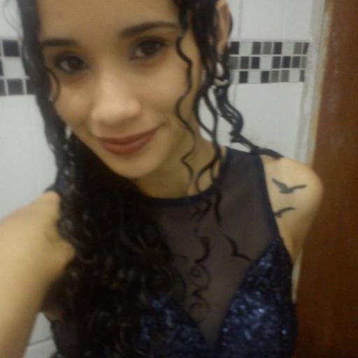 andrezalook's profile picture. Um pouco de tudo e um pouco de nada somados a algumas variações tendendo ao infinto.