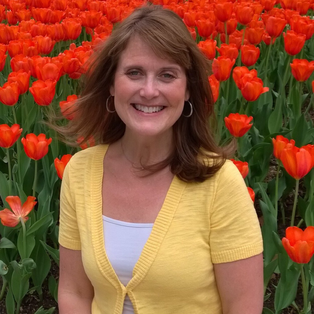 Inspiring love and wellness thru breath, movement, and nature's living energy! Author of Rise & Shine: 6 Master Steps to Get Moving #funlovinoils #youngliving