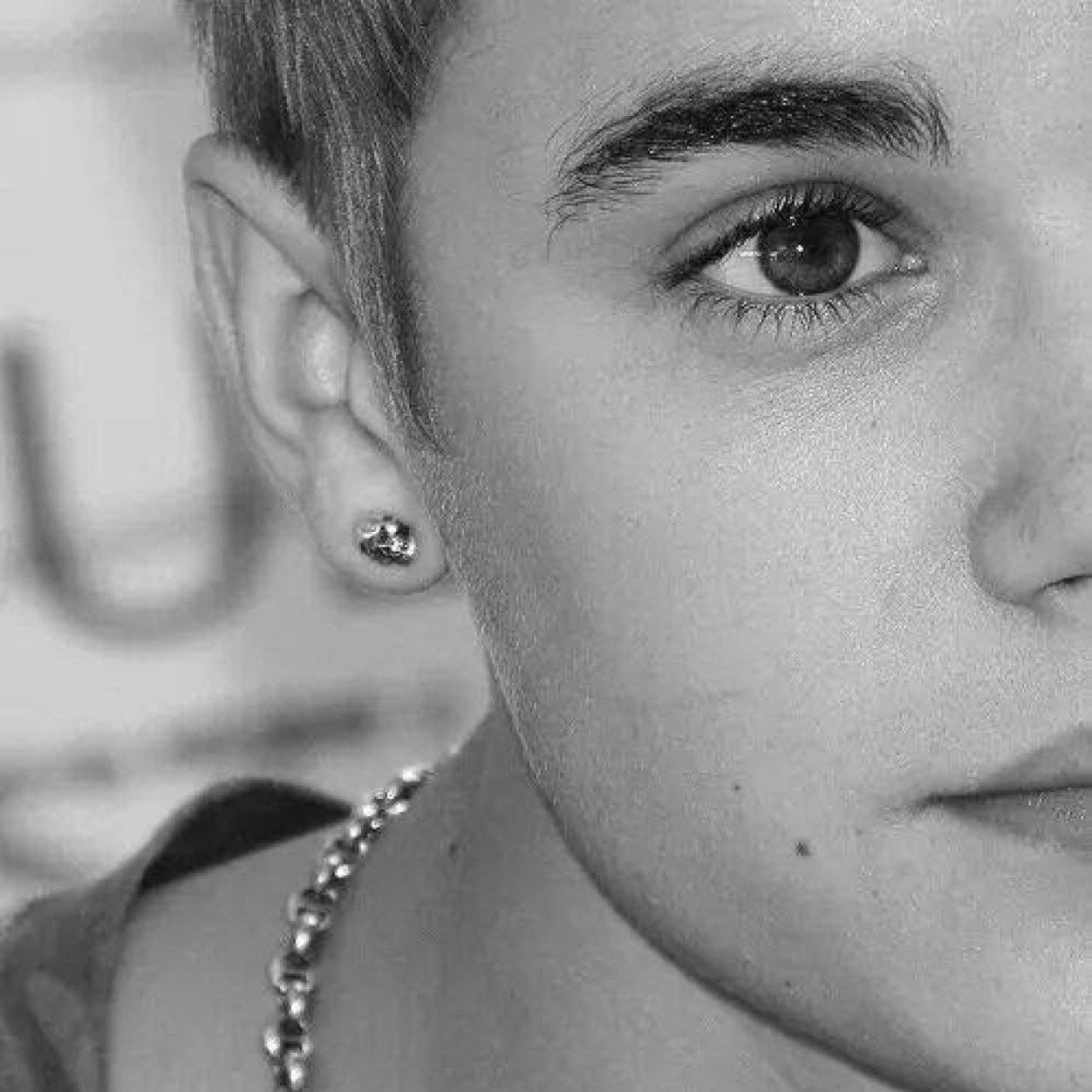 _theirishboy's profile picture. @justinbieber is my everything.