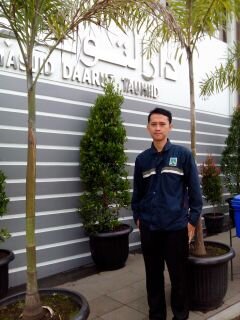 Young Entrepreneur | Ketua @TRASUntirta '11 jaringan Nasional @MITI_KM | Pemilik Outlet @LaundryBintang & @tirtaClean | Alumni @smanciawitasik | Pin  5489E242