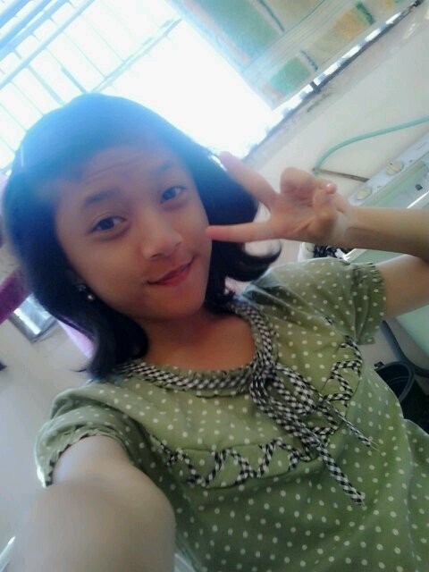 JHS 16 MLG// (7B-8F)//25 April 2000//081333335665//SONE ! // Have Fun! // Keep smile // Follback?? Mention.. Ok !